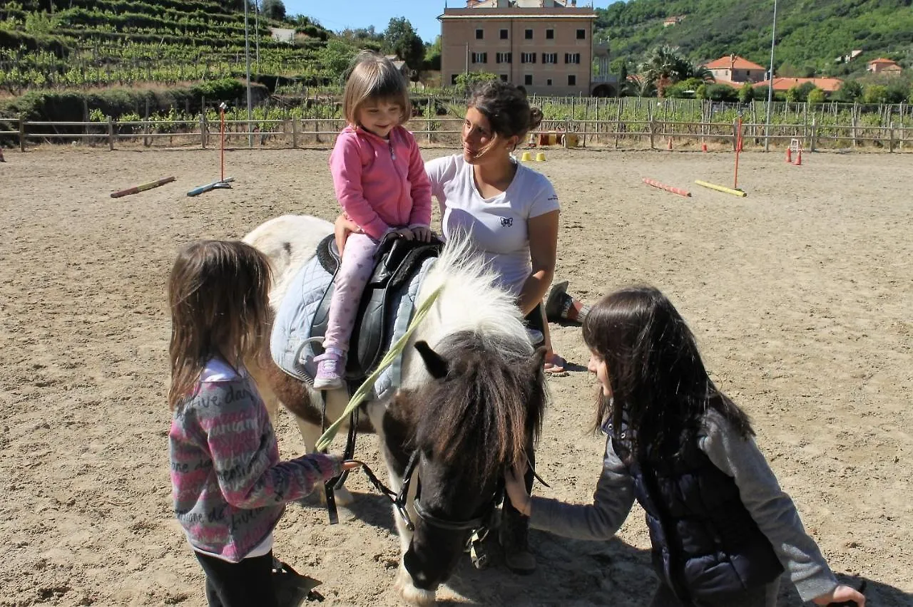 Aparthotel Il Villaggio Di Giuele Finale Ligure